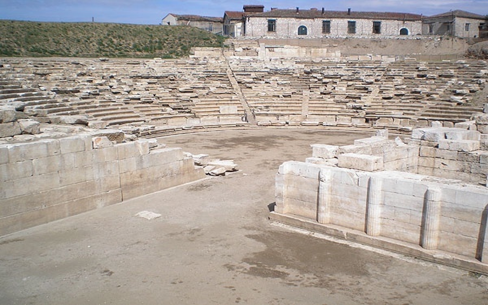 Larissa Town